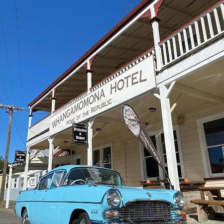 Whangamomona Hotel Stratford Bagian luar foto